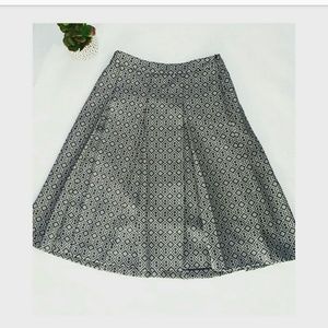 A line pleated skirt Halogen